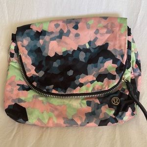 Lululemon Travel Essentials Bag